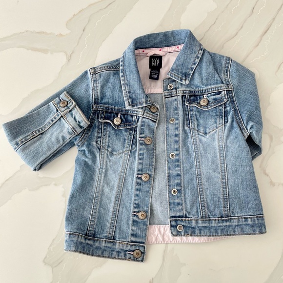 Gap Light Wash Jean Jacket - Picture 4 of 6